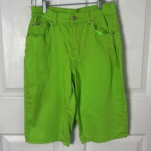 DG2 Y2K Neon Lime Green Jean Capri Shorts Cotton Blend Size 8 festival kid core